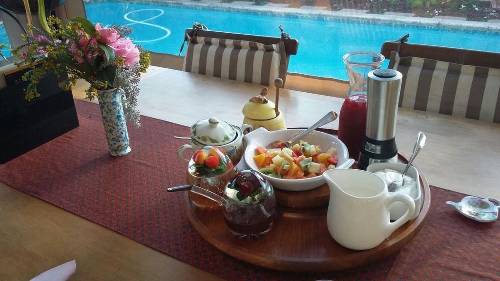 Glenhaven Guesthouse ケープタウン エクステリア 写真
